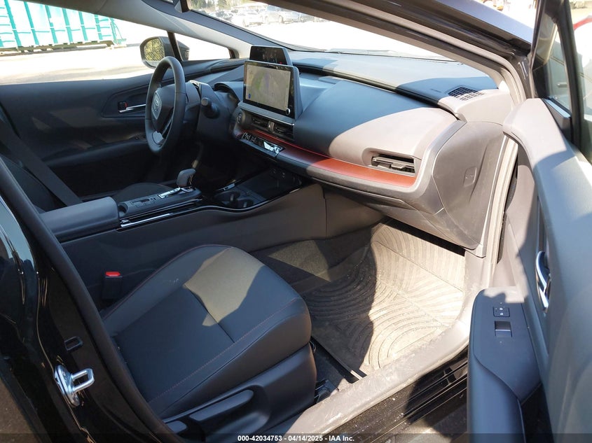 2024 TOYOTA PRIUS PRIME VIN: JTDACACU1R3038672