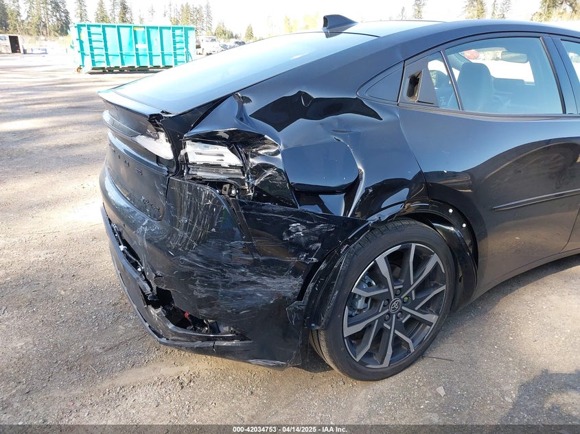 2024 TOYOTA PRIUS PRIME VIN: JTDACACU1R3038672