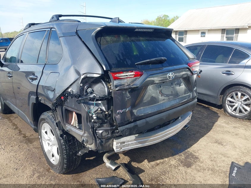 2019 TOYOTA RAV4 XLE - 2T3W1RFV8KW004648