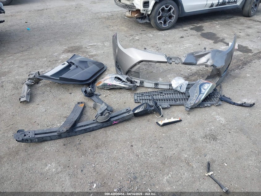 2017 TOYOTA COROLLA LE ECO - 5YFBPRHE6HP614724