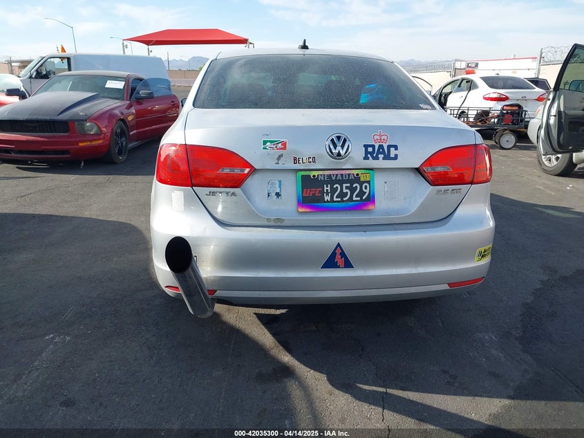 2013 VOLKSWAGEN JETTA VIN: 3VWDX7AJXDM362477