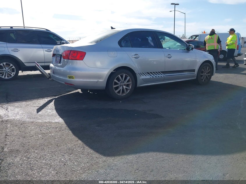 2013 VOLKSWAGEN JETTA VIN: 3VWDX7AJXDM362477