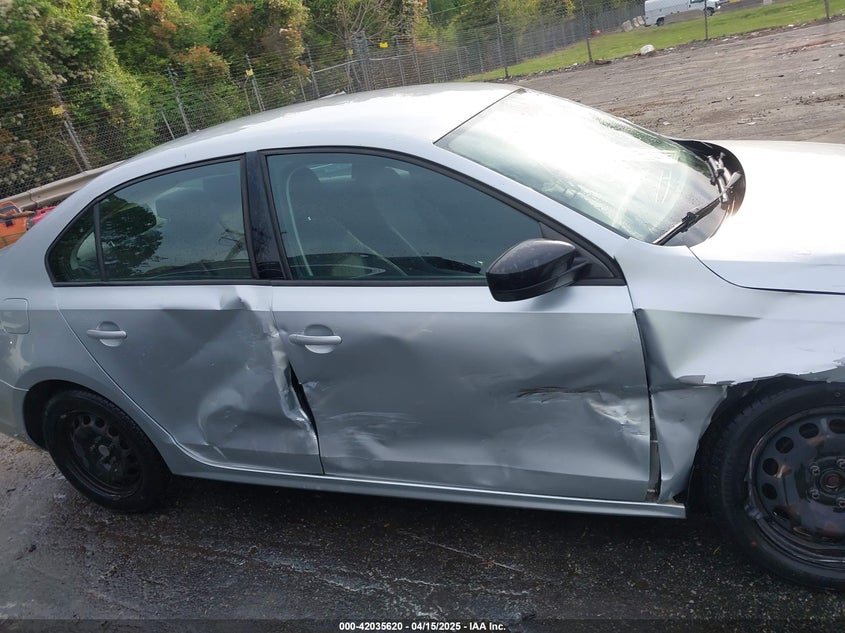 2013 VOLKSWAGEN JETTA 2.0L S - 3VW2K7AJ6DM217975