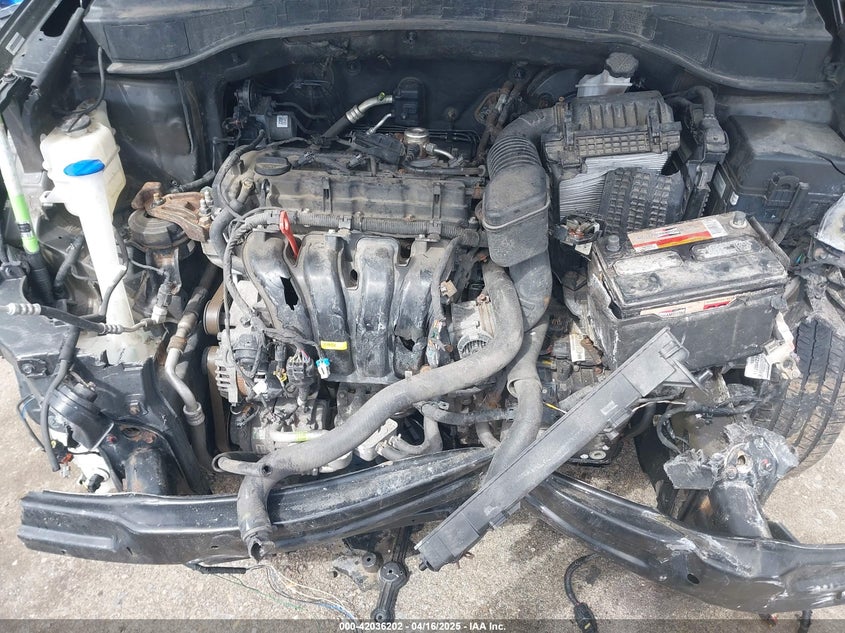 2014 HYUNDAI SANTA FE SPORT 2.4L - 5XYZUDLB6EG213889