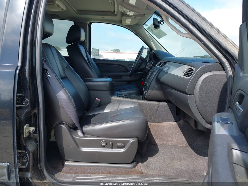 2011 CHEVROLET AVALANCHE 1500 VIN: 3GNTKFE39BG119720