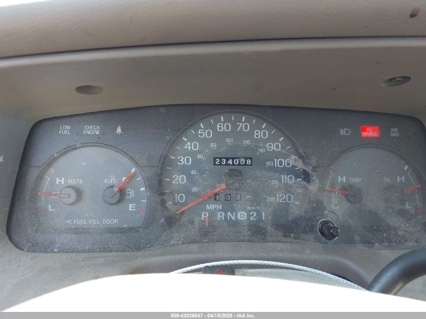 2003 Mercury Grand Marquis Gs VIN: 2MEFM74W43X662724 Lot: 42036847