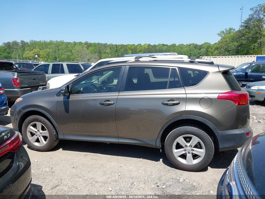 2013 TOYOTA RAV4 XLE - JTMWFREVXD5009492