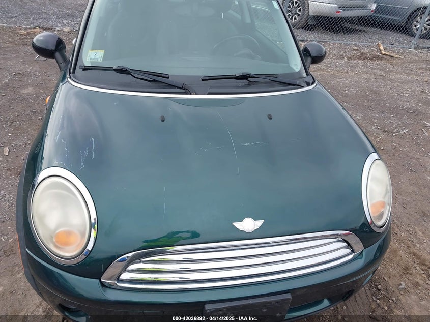 2010 MINI COOPER CLUBMAN VIN: WMWML3C56ATX37444