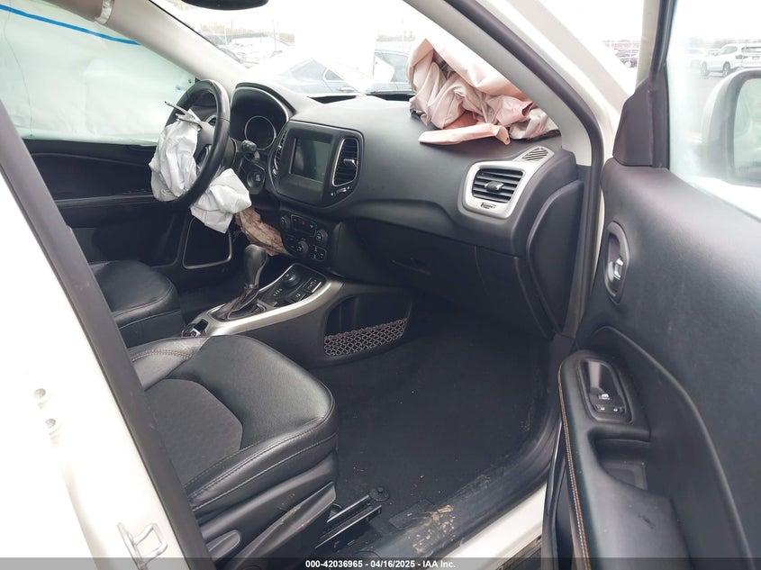 2018 JEEP COMPASS LATITUDE 4X4 - 3C4NJDBBXJT492923