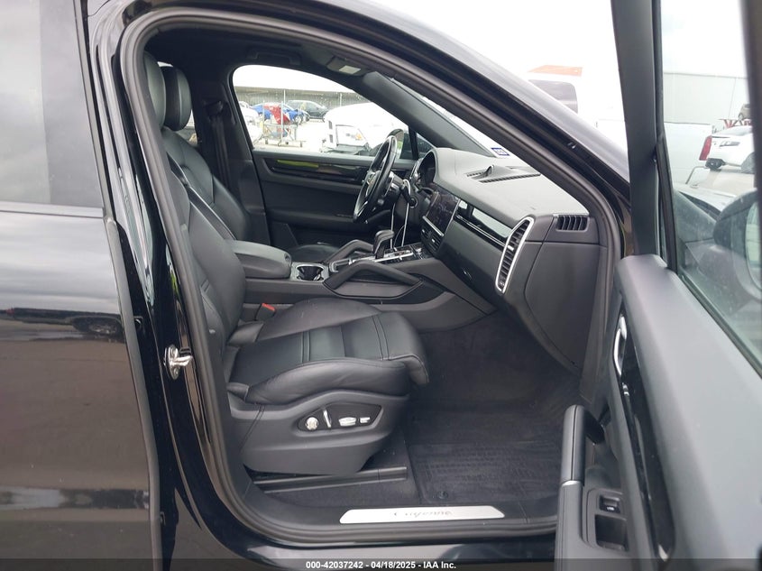 2020 PORSCHE CAYENNE COUPE - WP1BA2AYXLDA47778