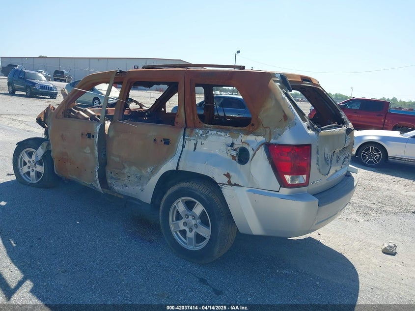 2006 Jeep Grand Cherokee Laredo/Columbia/Freedom silver null null 1J4H548NX6C254627 photo #4