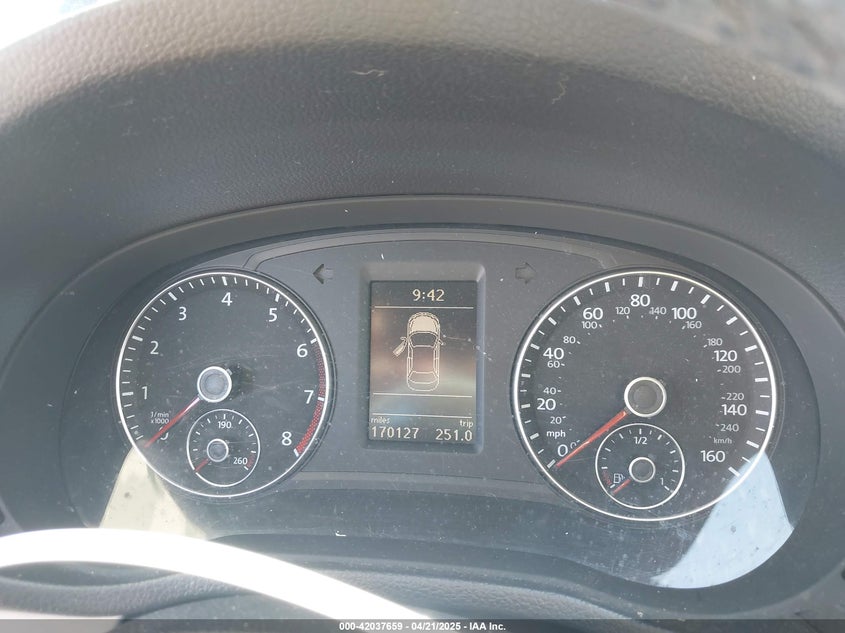 2012 VOLKSWAGEN PASSAT VIN: 1VWBM7A31CC094470