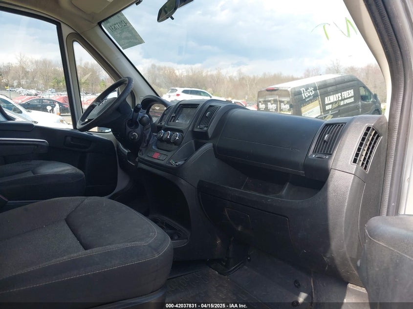 2017 RAM PROMASTER 1500 LOW ROOF 136 WB - 3C6TRVAG8HE501515