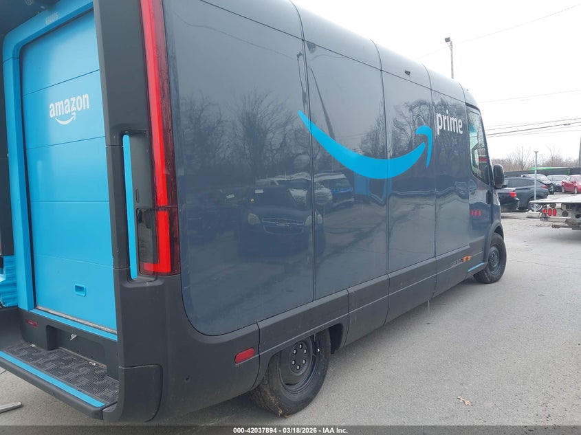 Vin: 7fceheb29rn022275, lot: 42529461, rivian delivery 700 20244