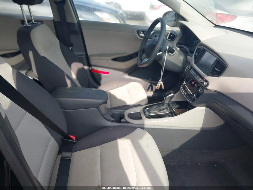 2019 HYUNDAI IONIQ HYBRID BLUE - KMHC65LC3KU119098