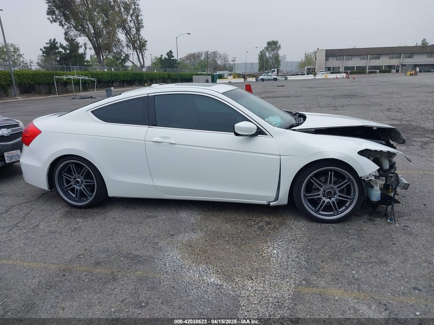 2012 HONDA ACCORD VIN: 1HGCS1B88CA005639