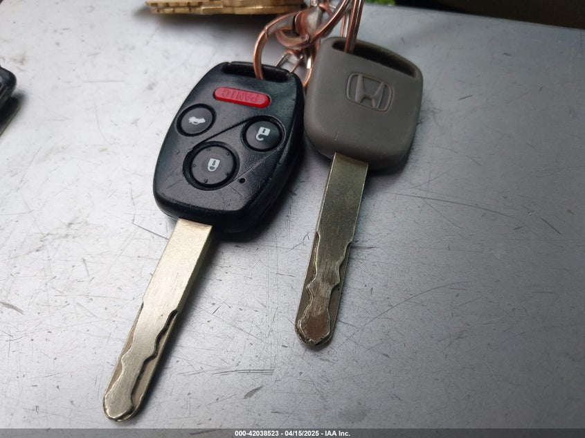 2012 HONDA ACCORD VIN: 1HGCS1B88CA005639