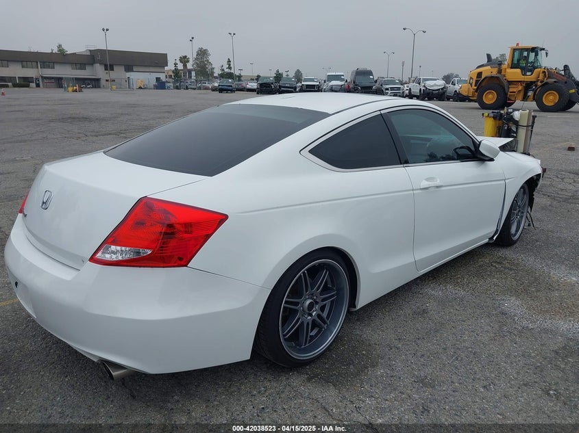 2012 HONDA ACCORD VIN: 1HGCS1B88CA005639
