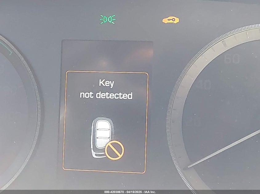 2016 HYUNDAI SONATA HYBRID VIN: KMHE24L12GA015157