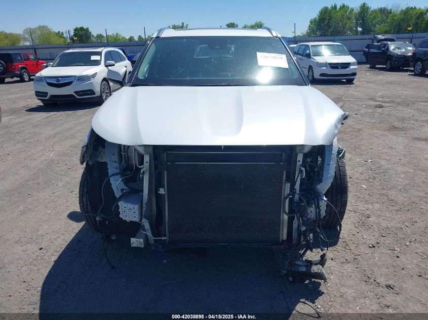 2022 Toyota Highlander - 5TDYZRAH7NS093671