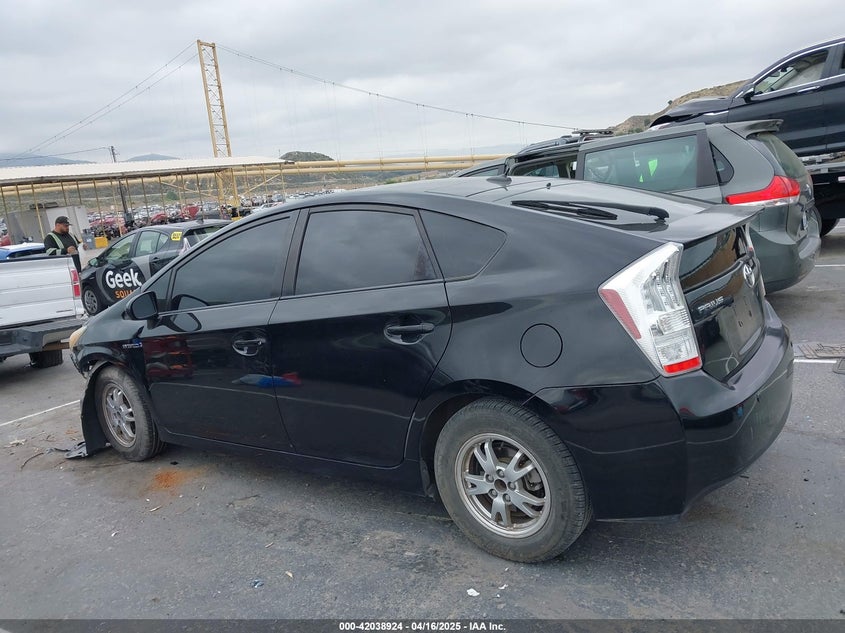 2011 TOYOTA PRIUS VIN: JTDKN3DU7B0280575