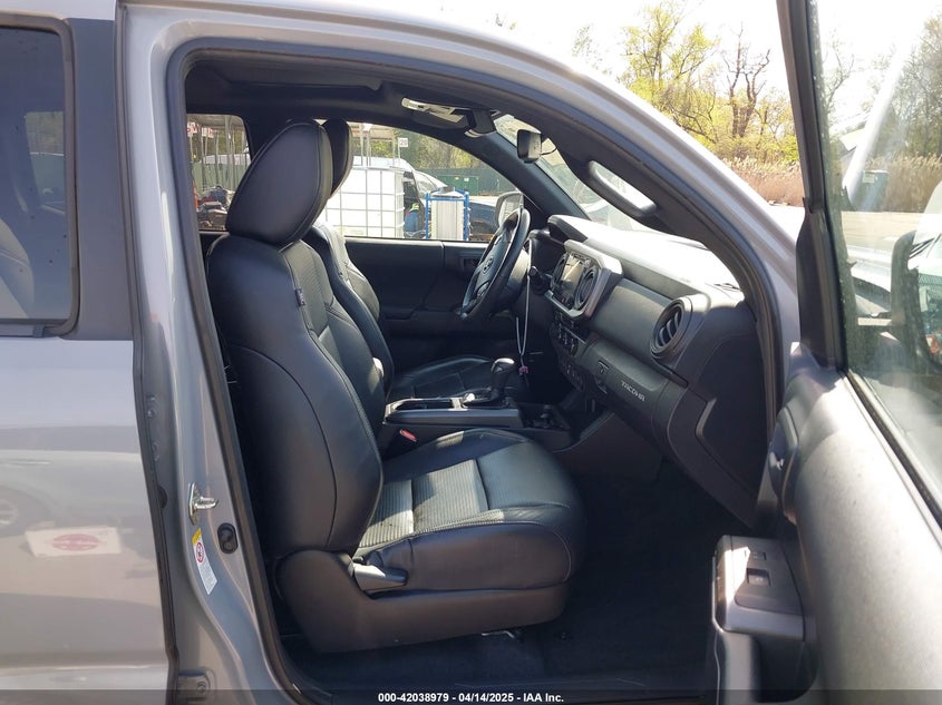 2018 TOYOTA TACOMA VIN: 3TMCZ5AN6JM170128