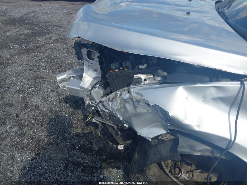 2016 CHEVROLET CRUZE LIMITED 1LT AUTO - 1G1PE5SB1G7226943