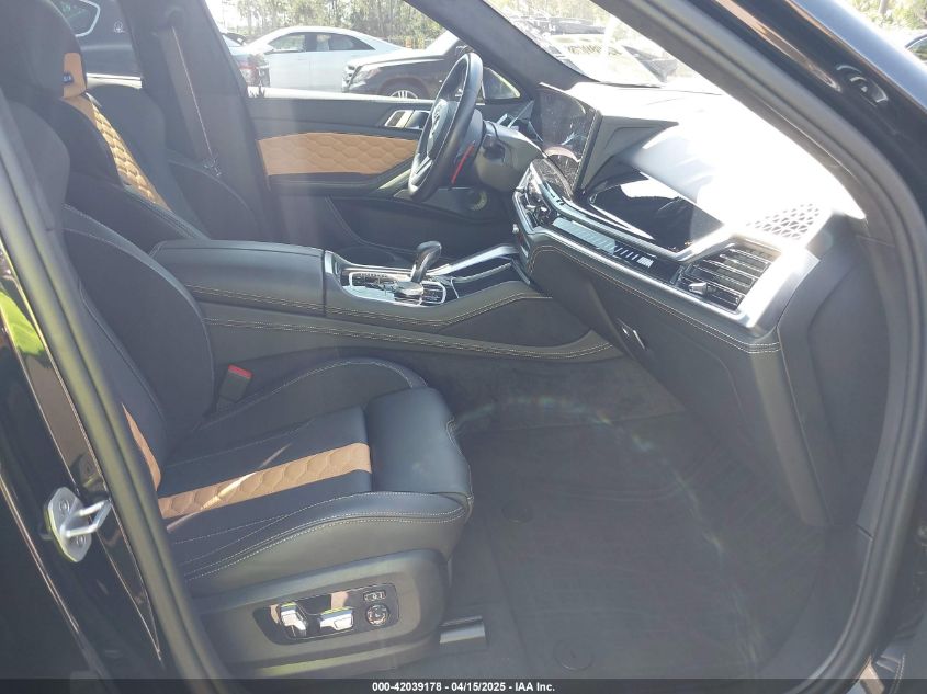 2024 BMW X6 M - 5YM23ET07R9U83401