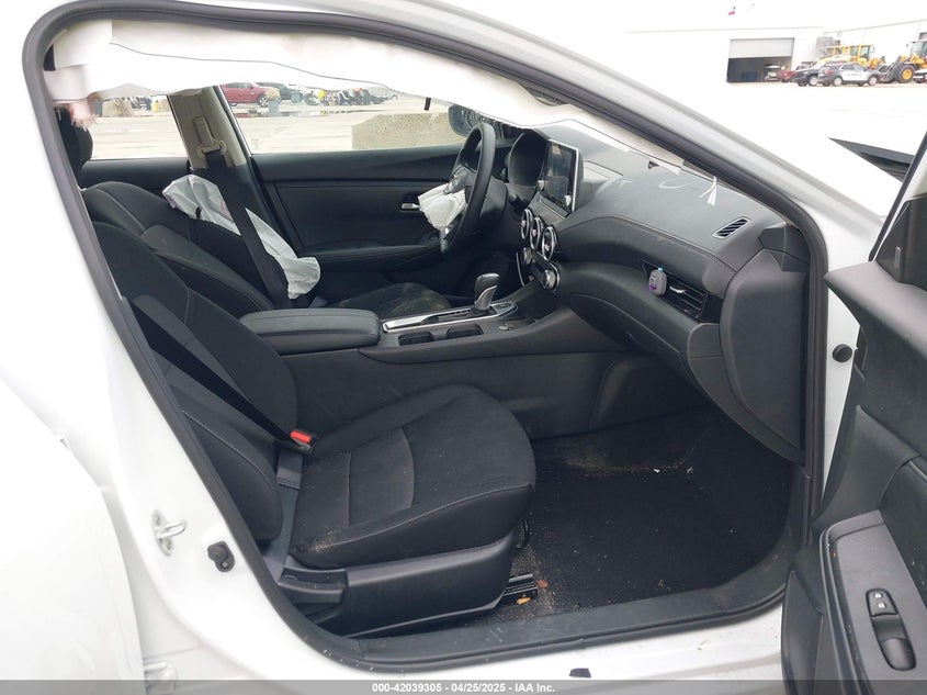 2024 NISSAN SENTRA 2.0L I-4 DI, DOHC, V(VIN: 3N1AB8CV0RY366275