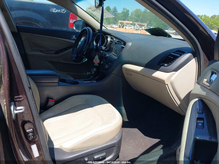 2011 KIA OPTIMA VIN: KNAGN4A79B5129697