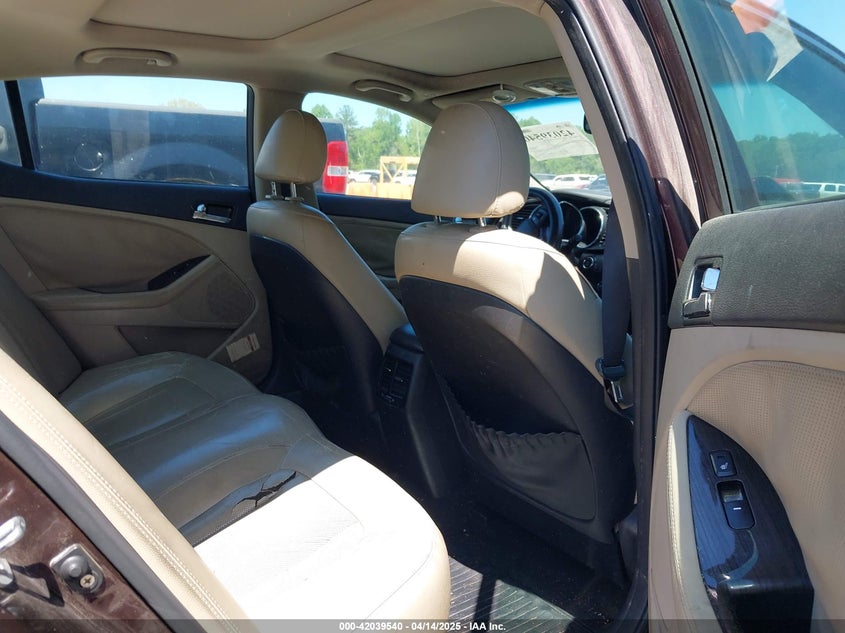 2011 KIA OPTIMA VIN: KNAGN4A79B5129697