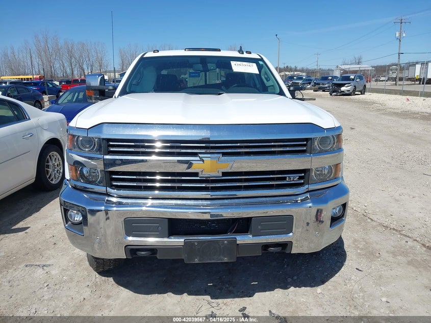 2015 CHEVROLET SILVERADO 2500HD VIN: 1GC1KWE84FF682323