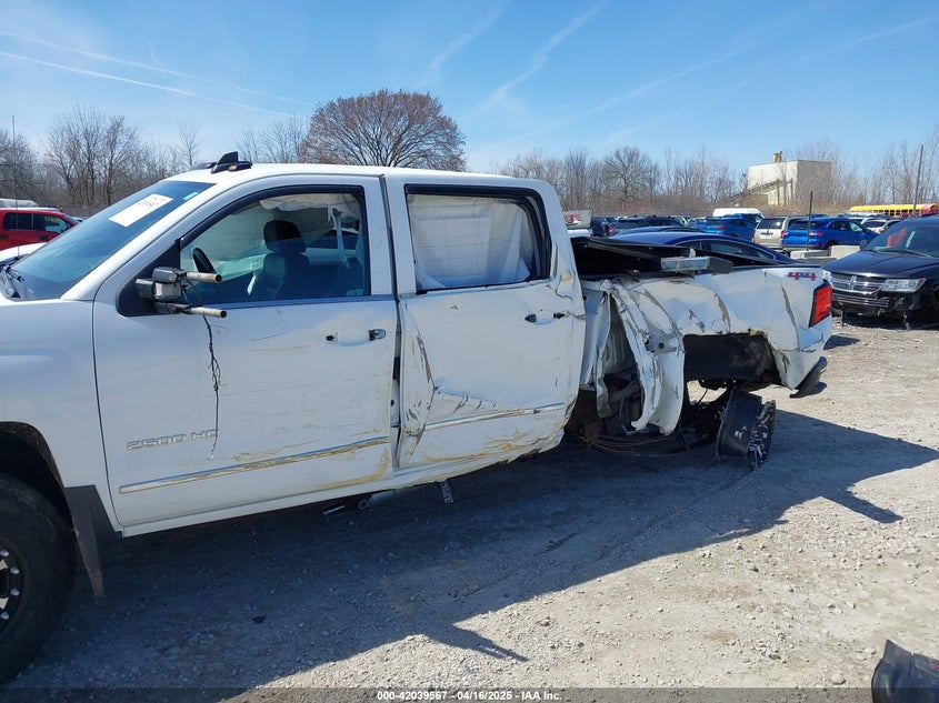 2015 CHEVROLET SILVERADO 2500HD VIN: 1GC1KWE84FF682323