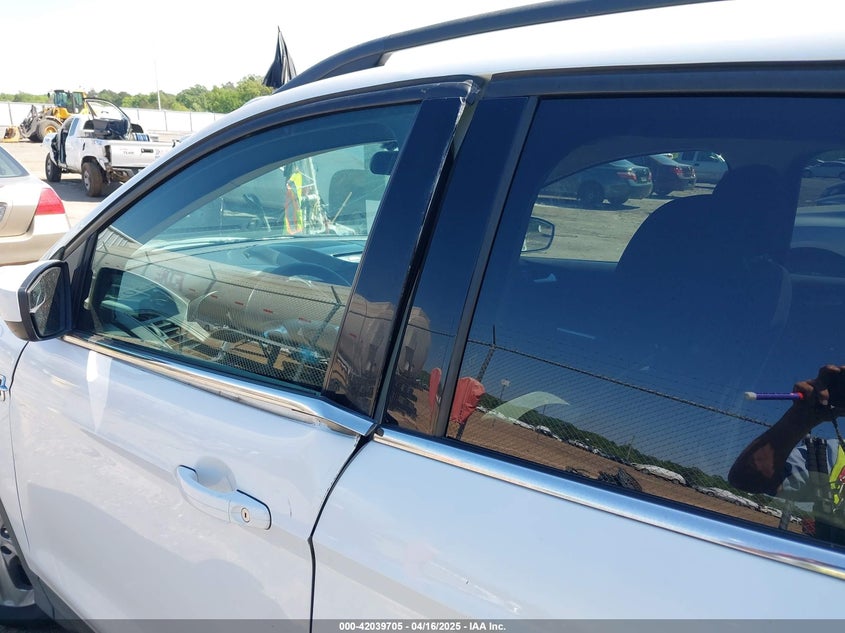 2015 FORD ESCAPE VIN: 1FMCU0GX6FUC82629