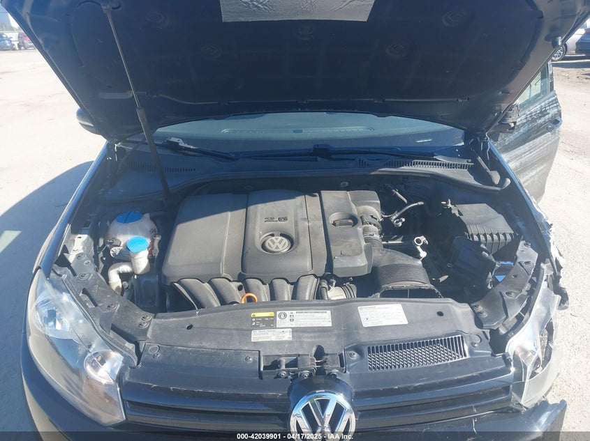 2013 VOLKSWAGEN GOLF VIN: WVWDB7AJ2DW138332
