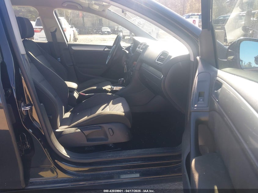 2013 VOLKSWAGEN GOLF VIN: WVWDB7AJ2DW138332