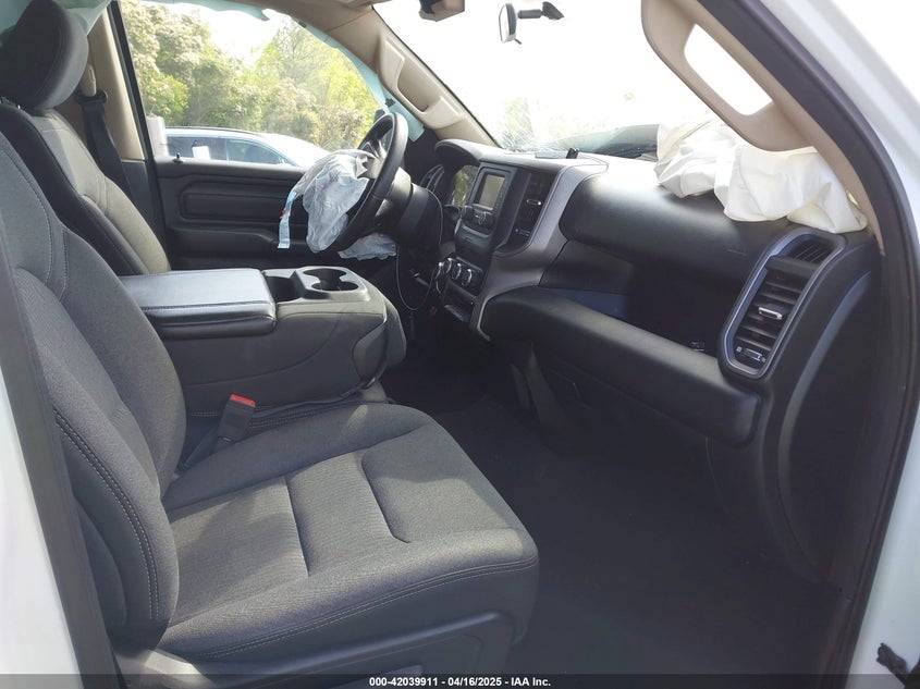 2019 RAM 1500 TRADESMAN  4X2 6'4 BOX - 1C6RRECT2KN596550