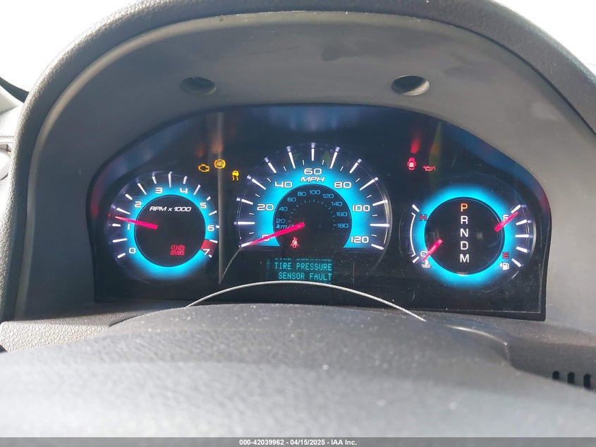 2011 FORD FUSION VIN: 3FAHP0JG7BR324789