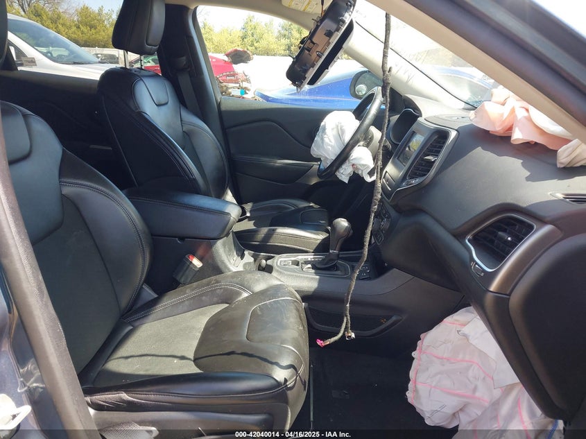 VIN 1C4PJLLB9LD577827 2020 JEEP CHEROKEE LATITUDE PLUS FWD