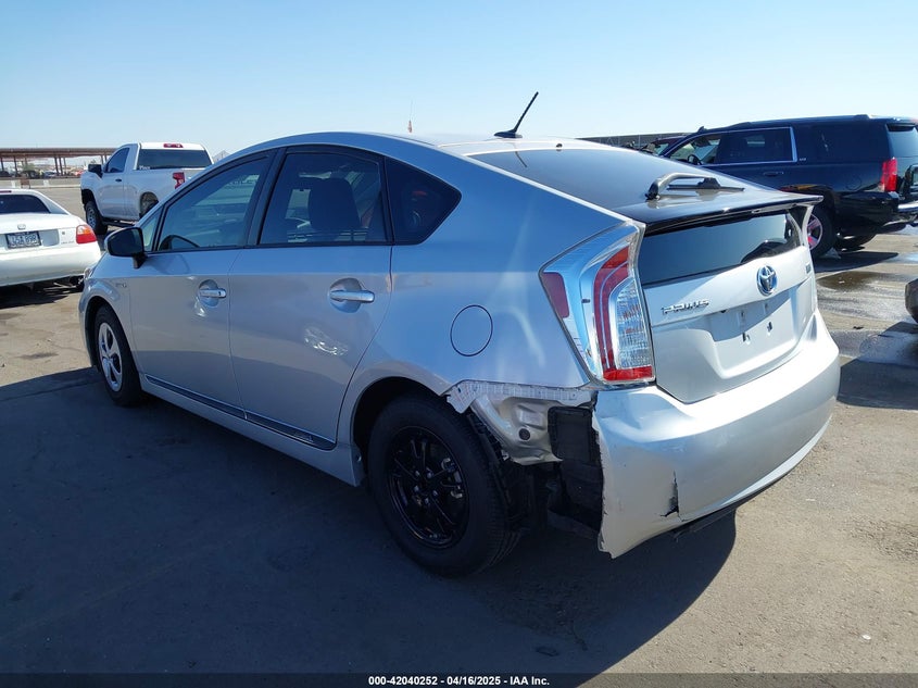 2013 TOYOTA PRIUS VIN: JTDKN3DU1D5650005
