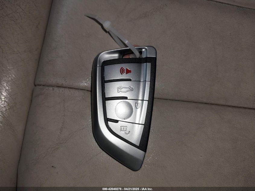 2016 BMW X5 xDrive50I VIN: 5UXKR6C57G0J80370 Lot: 42040278