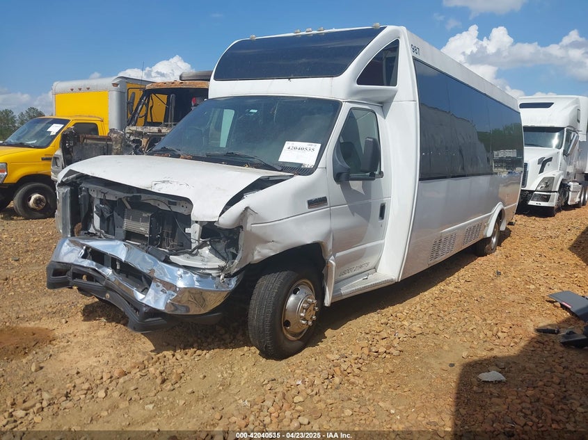1FDXE4FS6HDC17746 2017 FORD ECONOLINE photo no. 2