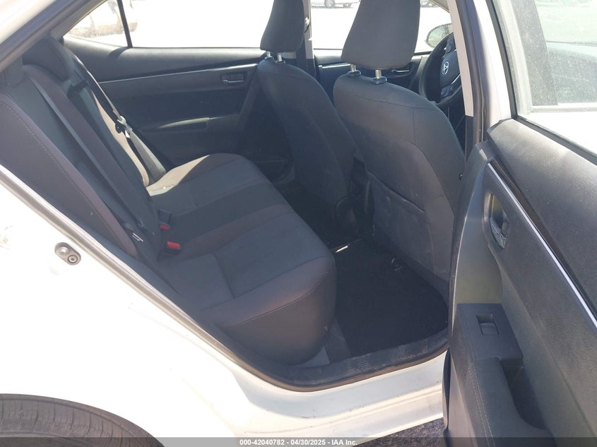 2018 TOYOTA COROLLA LE - 5YFBURHE5JP809342