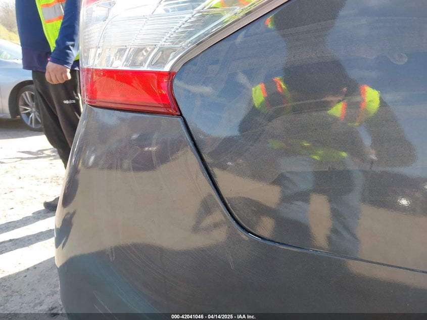 2015 NISSAN SENTRA VIN: 3N1AB7AP9FY234268