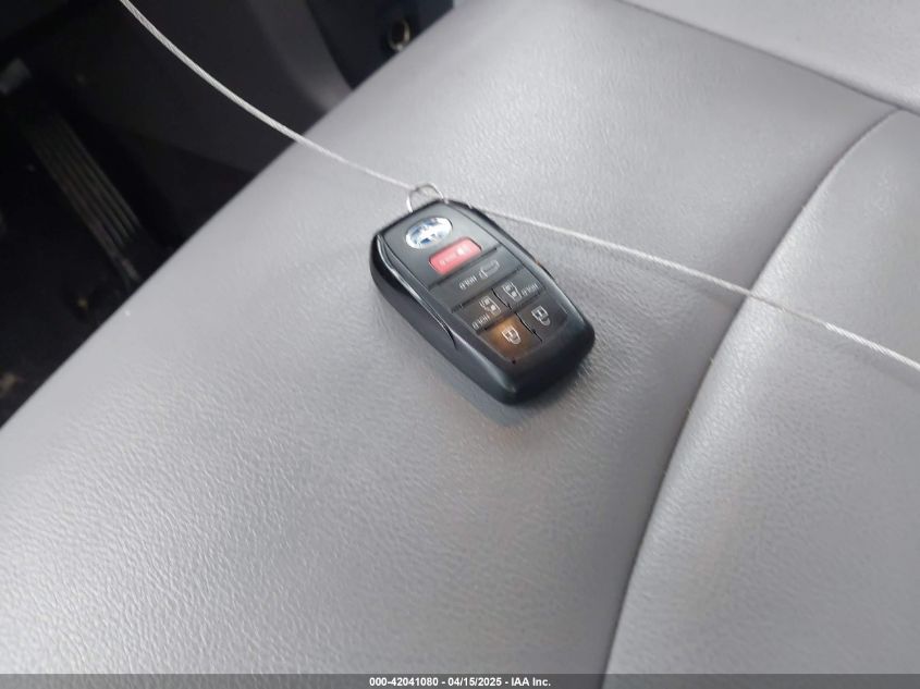 2022 Toyota Sienna Xle VIN: 5TDYRKEC3NS111265 Lot: 42041080