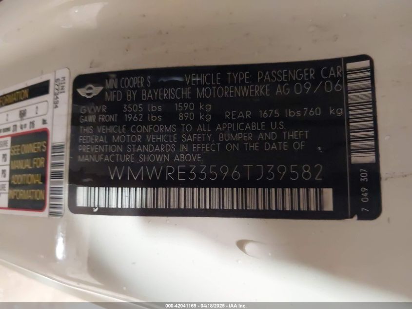 2006 Mini Cooper S VIN: WMWRE33596TJ39582 Lot: 42041169