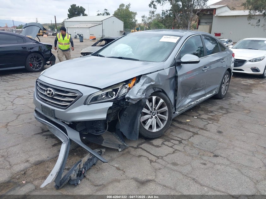 2015 HYUNDAI SONATA VIN: 5NPE34AF6FH109243