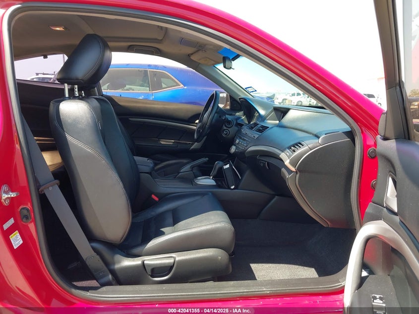 2010 HONDA ACCORD VIN: 1HGCS1B86AA012666