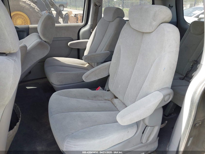2008 KIA SEDONA VIN: KNDMB233X86193666
