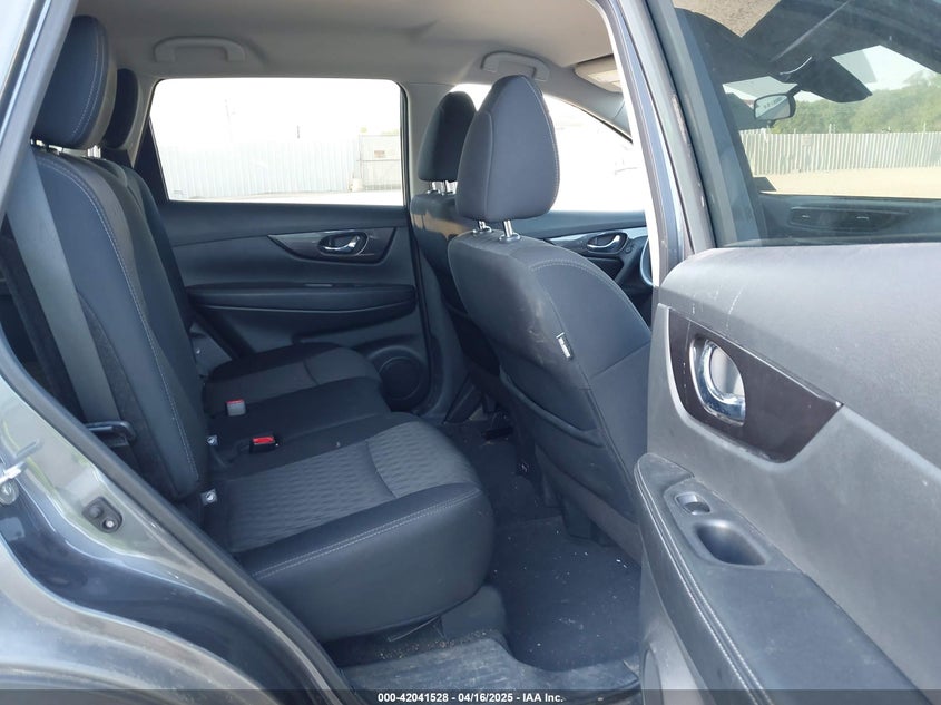 VIN 5N1AT2MT0KC826145 2019 NISSAN ROGUE S